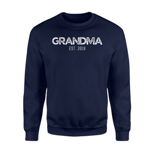 Grandma Est 2019 New Grandma Sweatshirt