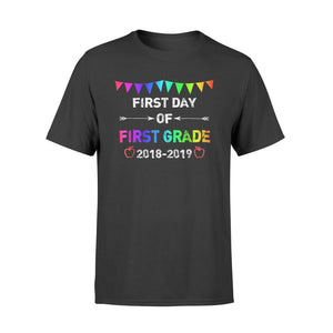 First Day Of 1st Grade Photo Prop T-Shirt