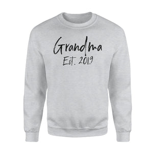 Grandma Established 2019 Pregnancy Announcement Sweatshirt